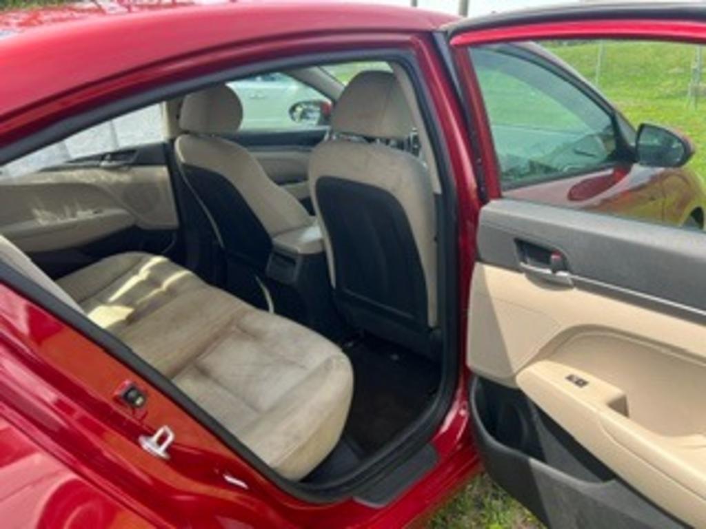 2017 Hyundai Elantra SE - Photo 8